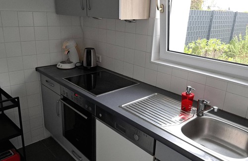 Refrath House | Haus im Garten in der Nähe von Köln-Messe