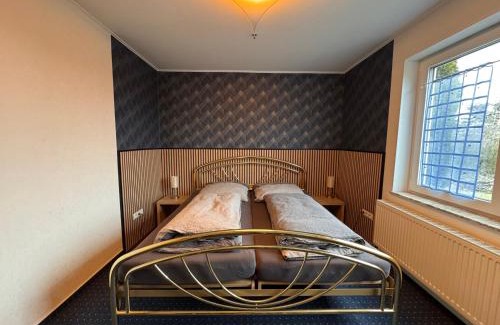 Magdeburg Apartment | Haus Mia Low Budget Apartment