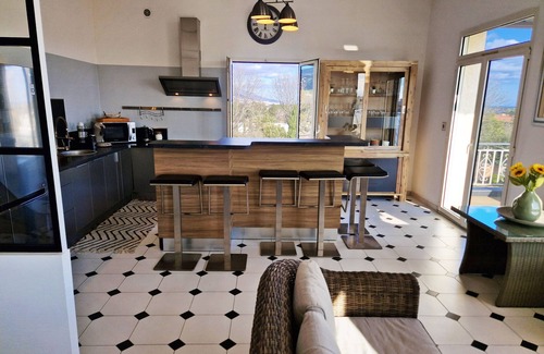 Biguglia Villa | Haut de Villa Piscine Privée Jardin Terrasse à 5' de la Plage et à 15' de Bastia