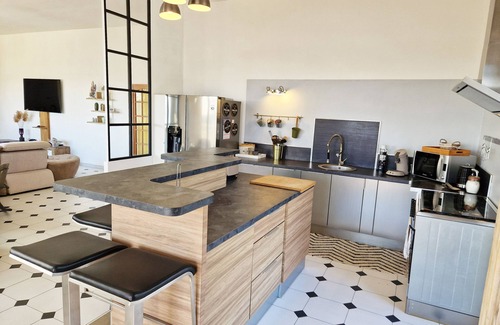 Biguglia Villa | Haut de Villa Piscine Privée Jardin Terrasse à 5' de la Plage et à 15' de Bastia