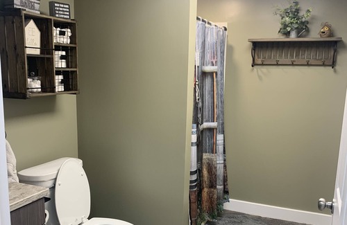 Elgin Cabin | Have a group and looking for places to stay near Windrock?