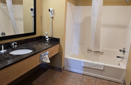 Shawano Hotel | Haven Hotel