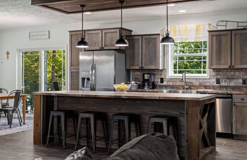 Double Springs House | Haven on Smith Lake Charming 3-bedroom house with WiFi, AC on Smith Lake