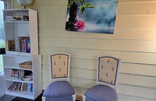 Oak Ridge House | Hawkeye Lodge of Oakridge