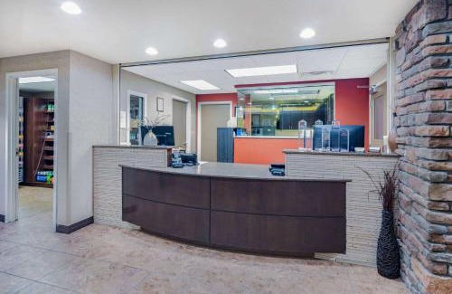 Dickinson Hotel | Hawthorn Extended Stay by Wyndham Dickinson