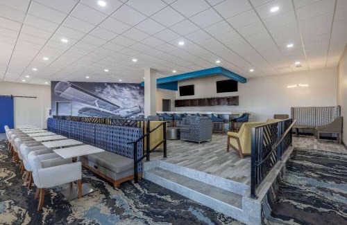 Wichita Hotel | Hawthorn Extended Stay by Wyndham Wichita Airport