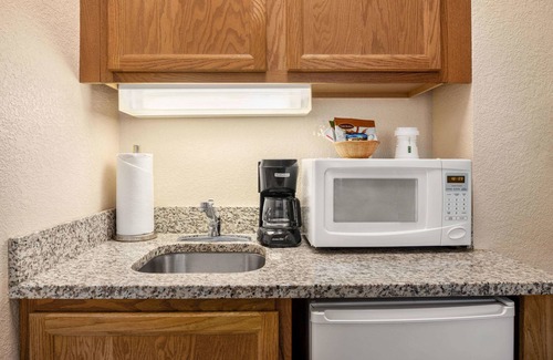 Decatur Hotel | Hawthorn Extended Stay by Wyndham Decatur