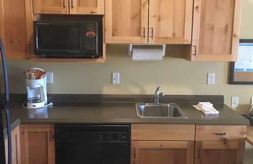 Minot Hotel | Hawthorn Extended Stay by Wyndham Minot