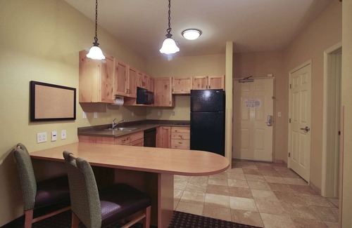 Minot Hotel | Hawthorn Extended Stay by Wyndham Minot