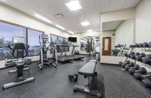 Triadelphia Hotel | Hawthorn Suites by Wyndham Wheeling at The Highlands