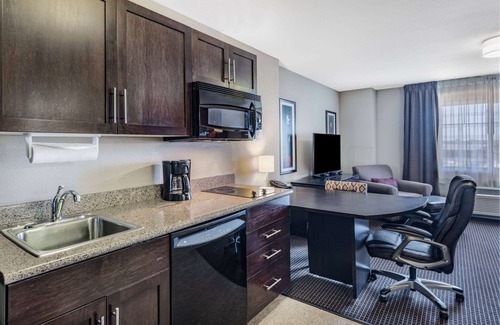 Williston Hotel | Hawthorn Suites by Wyndham Williston