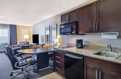 Williston Hotel | Hawthorn Suites by Wyndham Williston