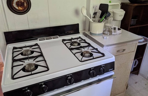 Raymond Cottage | Hawthorne Cottages Edgewater