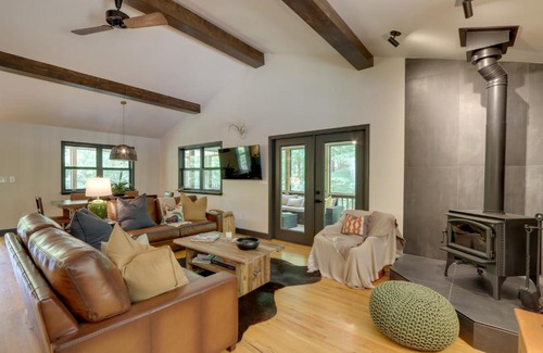 Hayesville House | Hayesville River Run Home on Hiwassee River!