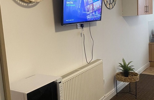 Huddersfield Apartment | Hayy Stylish Studio Huddersfield