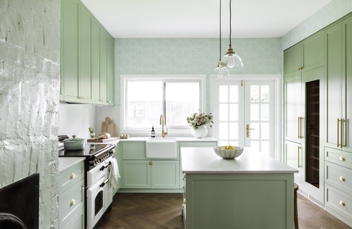 Berry House | Hazel House: Luxury, country style with pool in the heart of historical Berry.