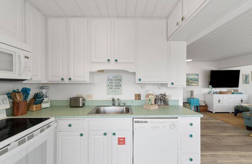 Gulf Shores House | Hazelmae's Hideaway (Formerly Sweet Pea's Dream)