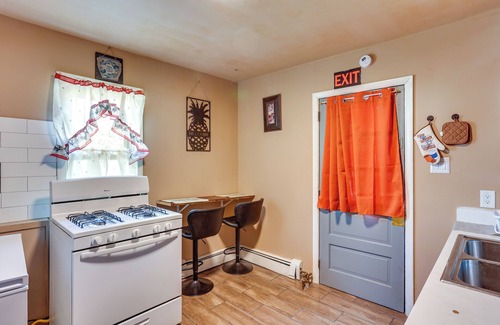 Penbrook Apartment | HBG Apt ~ 3 Mi to Downtown & River!