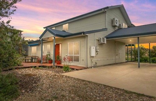 Carrickalinga House | Headland View - 22 Dorset Court