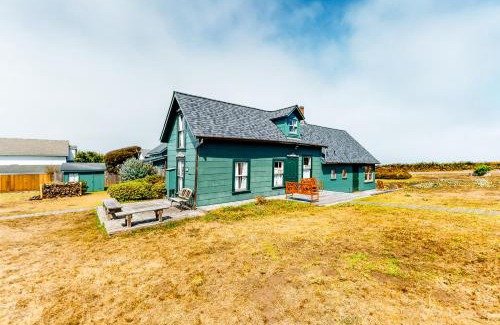 Mendocino House | Headlands View Home & Cottage