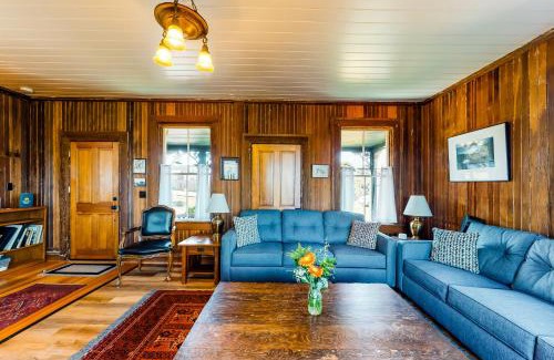 Mendocino House | Headlands View Home & Cottage