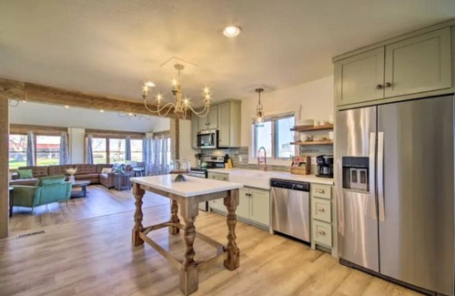 Rolla Other | Headquarters @ Prairie Base, Roomy 2 King Ensuites