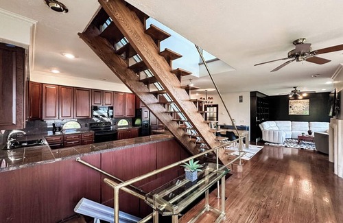 Plattsmouth House | Healing River Mojo Dojo- private retreat overlooking the grand Missouri River