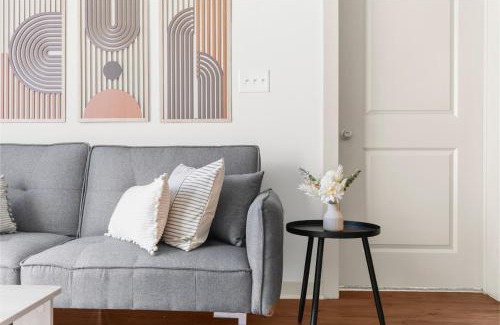 Five Points South Apartment | Heart of BHM Fully Equipped 2BR Unit With Gym and Pool