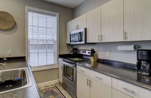 Bluffton Villa | Heart of Bluffton - In the Promenade with a Balcony