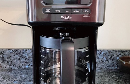 Faubourg Marigny Apartment | Heart of N.O. Music Scene! Huge Balcony! Historic! Steps to Frenchmen & Bourbon!