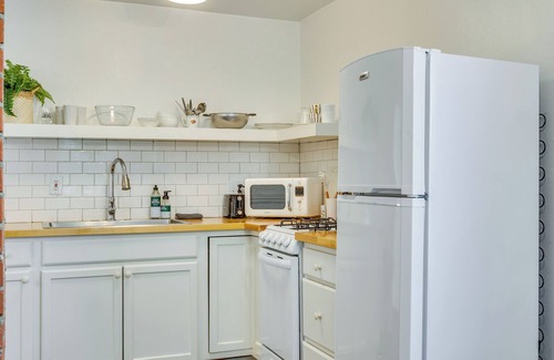 Central Oklahoma City Cottage | Heart of OKC Plaza District: Duplex Near Shops!