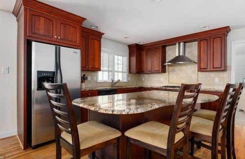 Sea Isle City House | Heart of SIC - Oceans views - 2min to the beach - 46th St - Pet Friendly