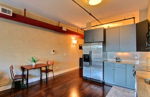 Historic District - North Condo | Heated Pool Access | 5*Clean | Flex Cancelation