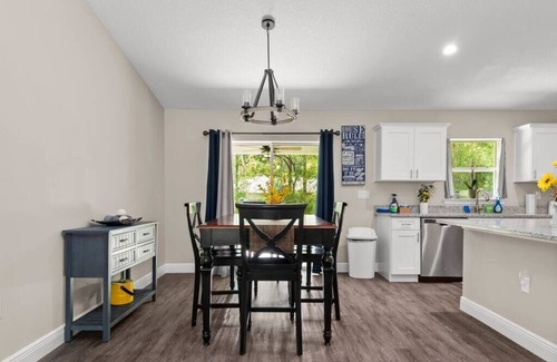 Citrus Springs House | Heated Pool Cheerful, Pet- friendly 3 Bedroom