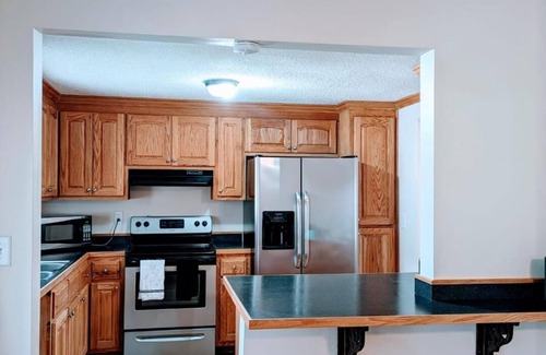 Prosperity House | Heaths Cove on Lake Murray with 3 bed 3 baths. Beautiful lake views and dock