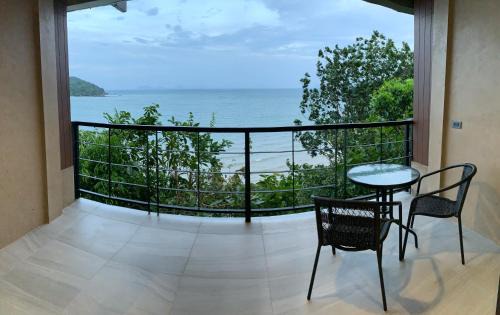 Ko Lanta House | HEAVEN HILL LANTA