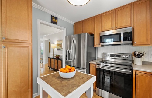 Brier Creek Country Club House | Helluva Haven - near RDU, RTP, & Cary - 2 BD & 2.5 Bath