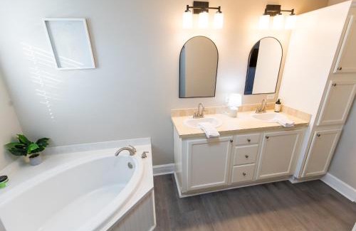 Lexington House | Hendrix Hideaway