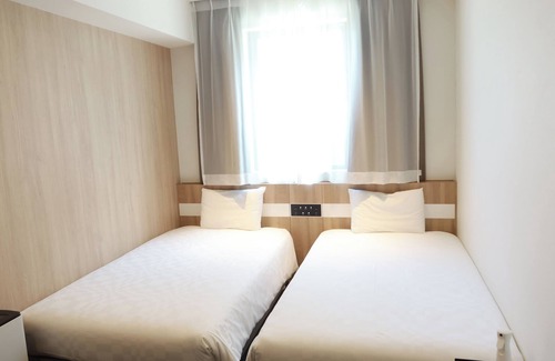 Komatsu Hotel | Henna Hotel Komatsu Ekimae