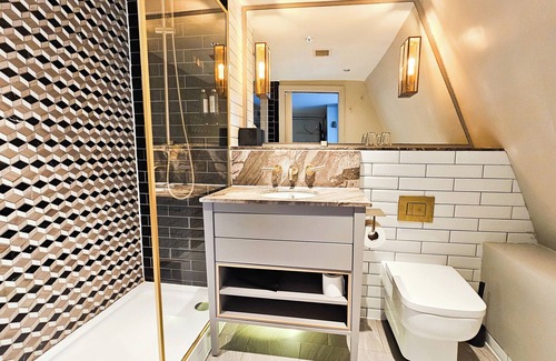 Bath Hotel | Henrietta House, a member of Radisson Individuals