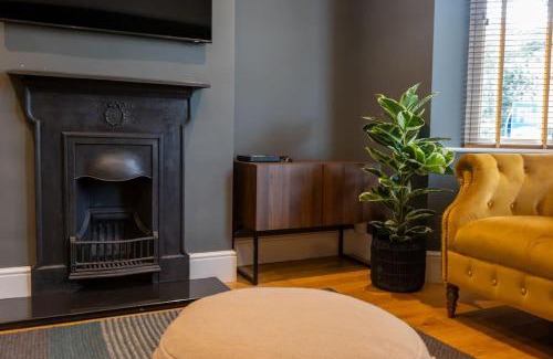 Hereford House | Hereford - Clifton Villa - Beautifully Presented House Located A Short Walk From City Centre - Sleeps 6 Guests - Perfect For Exploring Hereford - Hosted By RENTMYHOUSE