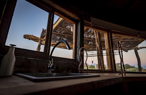 San Pedro de Atacama Cabin | Hermosa Cabaña con Vista al Volcán, Construida en Técnicas Locales , 58m2