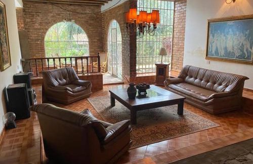 Silvania House | Hermosa Casa Campestre con Piscina y Jacuzzi