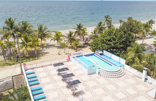 Covenas Hotel | Hermosa Habitacion Estandar Multiple A Pie De Playa