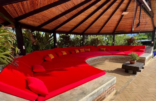 Restrepo Cabin | Hermosa y acogedora finca en Restrepo 5 Habitaciones para 20 personas.