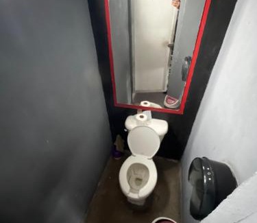 Leon House | Hermoso cuarto 3x4 remodelado