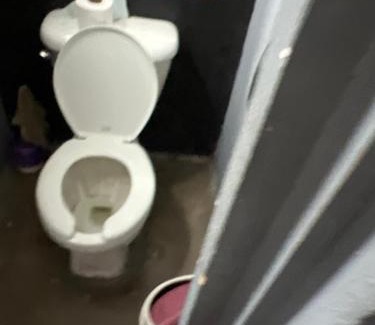 Leon House | Hermoso cuarto 3x4 remodelado