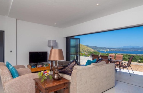 Lake Brenton Apartment | Heron's View - lagoon views and solar power @Lake Brenton, Knysna
