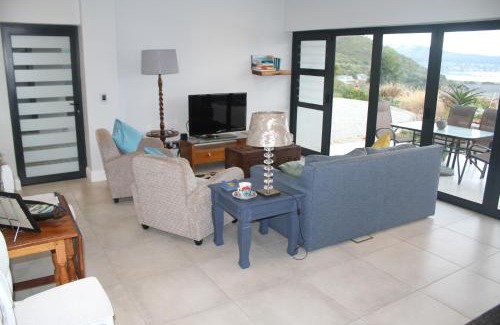 Lake Brenton Apartment | Heron's View - lagoon views and solar power @Lake Brenton, Knysna