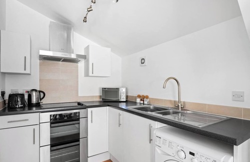 Hertford Apartment | Hertford Riverside Retreat + Gym